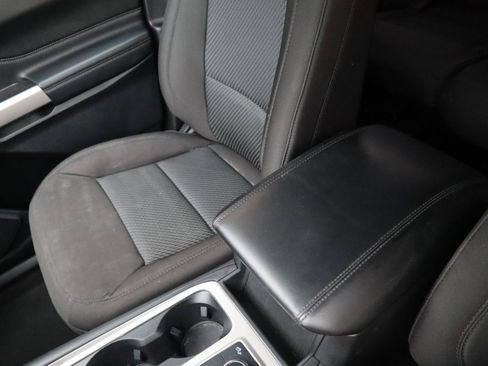 Used 2023 Ford Explorer XLT AWD/4WD image 83