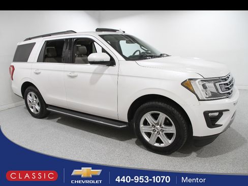 Used 2019 Ford Expedition XLT w/ Equipment Group 202A AWD/4WD image 1