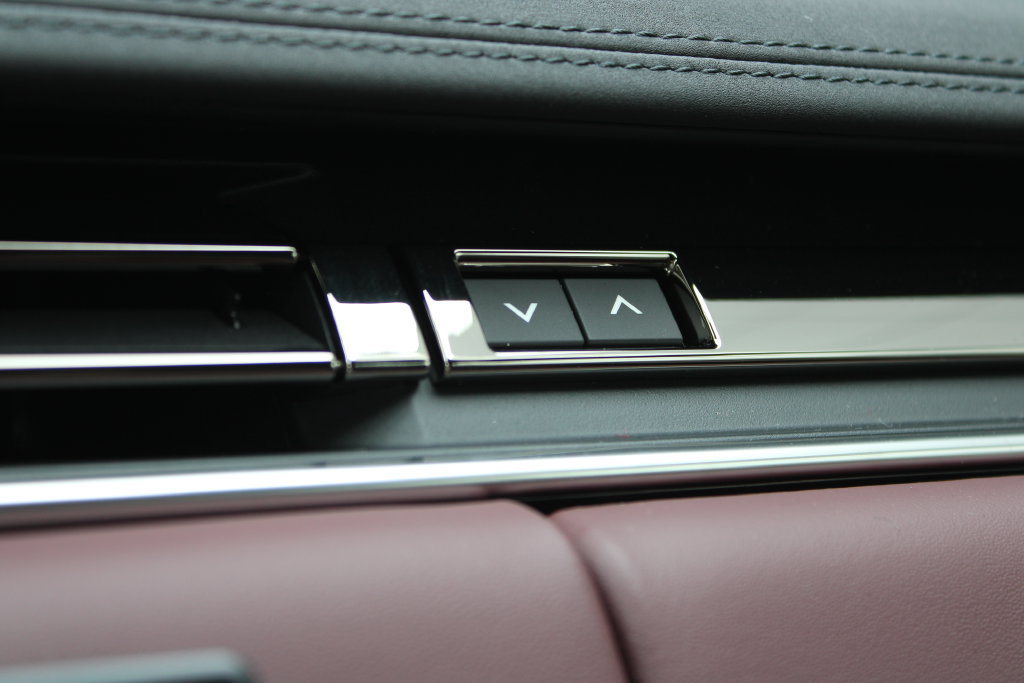 New 2027 Land Rover Range Rover SE AWD/4WD image 28