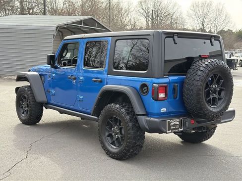 Used 2024 Jeep Wrangler Willys image 11