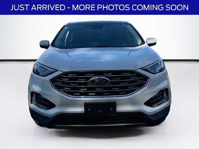Used 2022 Ford Edge SEL w/ Convenience Package AWD/4WD image 2