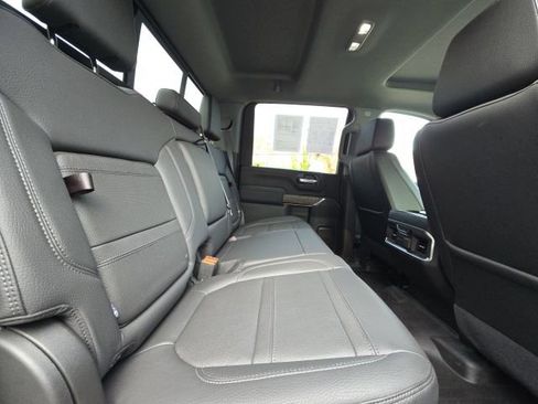 Used 2021 GMC Sierra 3500 Denali w/ Denali Ultimate Package image 15