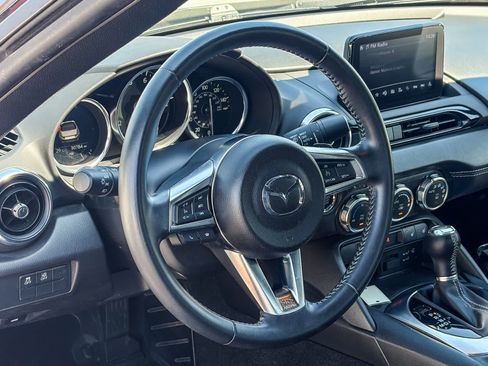 Used 2022 MAZDA MX-5 Miata Grand Touring RWD image 14