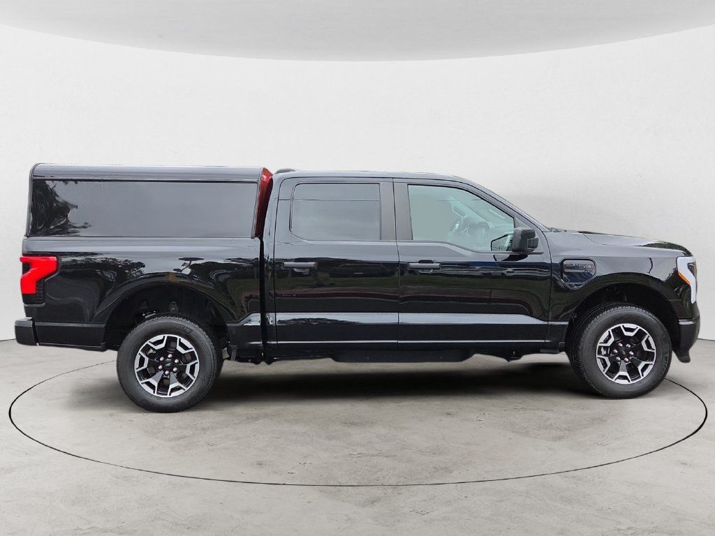 Used 2022 Ford F150 Lightning Pro AWD/4WD image 4