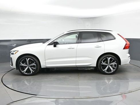 Used 2023 Volvo XC60 B5 Ultimate w/ Protection Package Premier AWD/4WD image 6