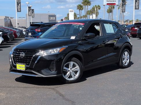 Certified 2024 Nissan Kicks S image 1