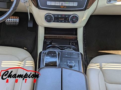 Used 2016 Mercedes-Benz GLE 400 4MATIC image 23