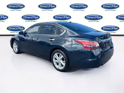 Used 2014 Nissan Altima 2.5 SV w/ Convenience Package image 6