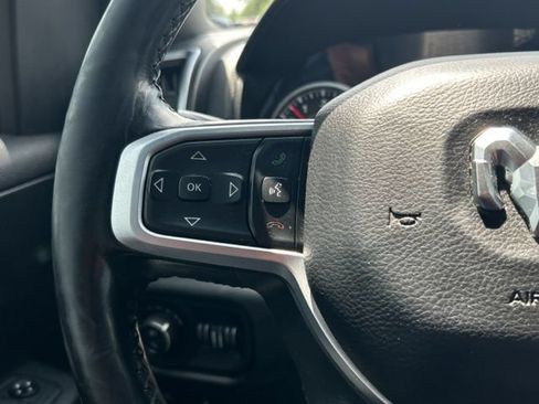 Used 2019 RAM 1500 Big Horn AWD/4WD image 36