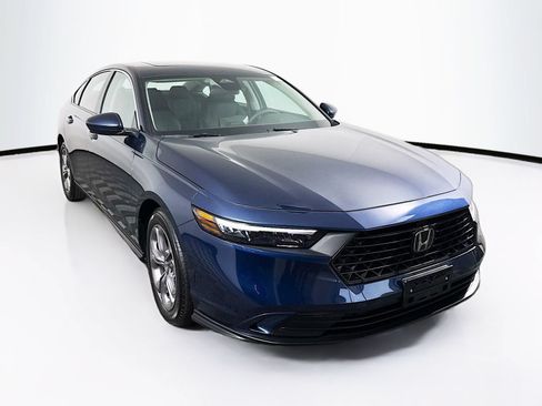 Used 2024 Honda Accord EX image 10