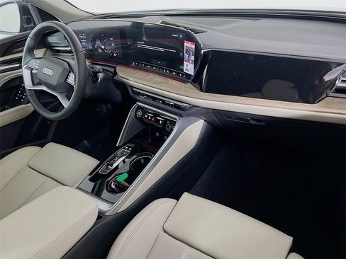 New 2025 Audi Q5 Premium Plus image 27