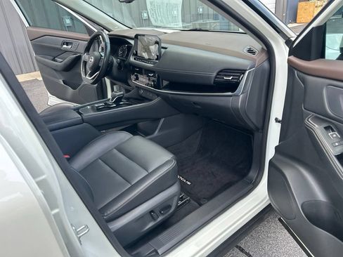 Certified 2023 Nissan Rogue SL w/ SL Premium Package FWD image 32