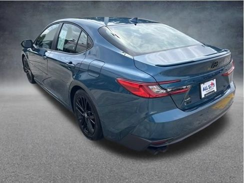 Used 2025 Toyota Camry SE w/ Convenience Package FWD image 19