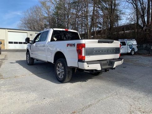 Used 2017 Ford F250 Platinum w/ Platinum Ultimate Package image 5