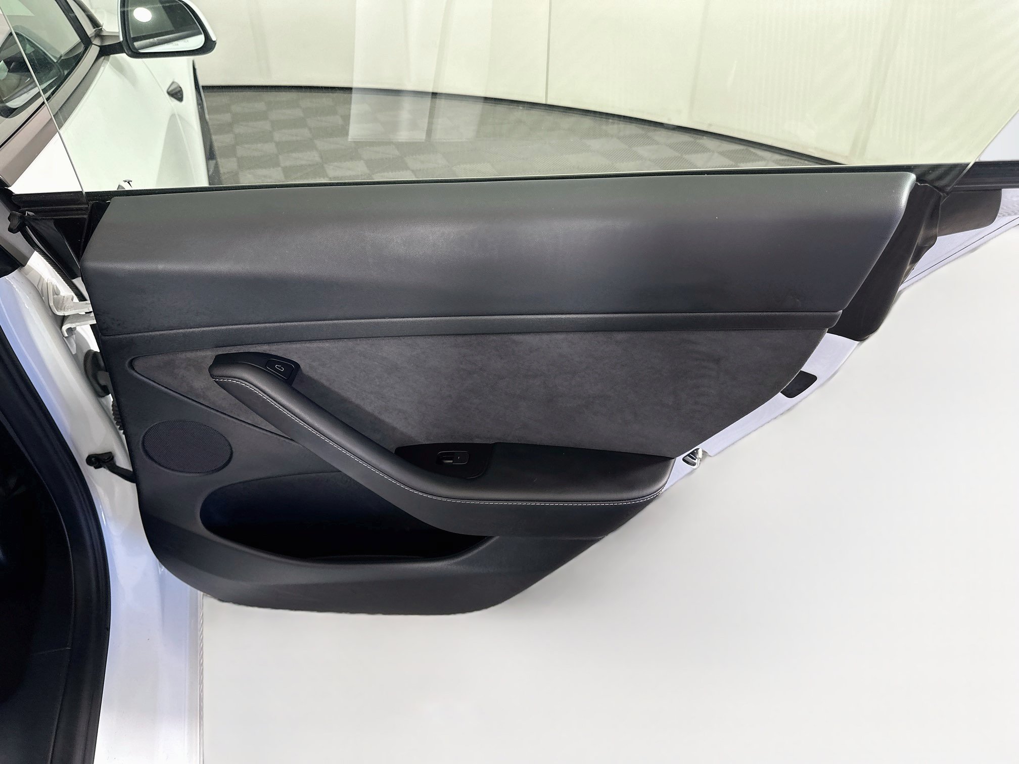 Used 2023 Tesla Model 3 Standard Range RWD image 30