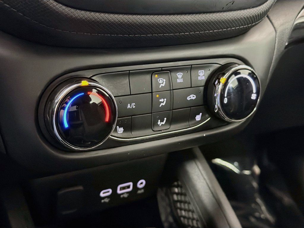 Used 2021 Chevrolet TrailBlazer LT FWD image 15
