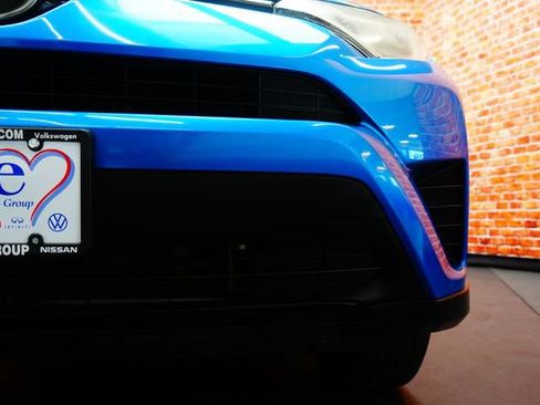 Used 2018 Toyota RAV4 LE w/ All Weather Liner Package AWD/4WD image 59