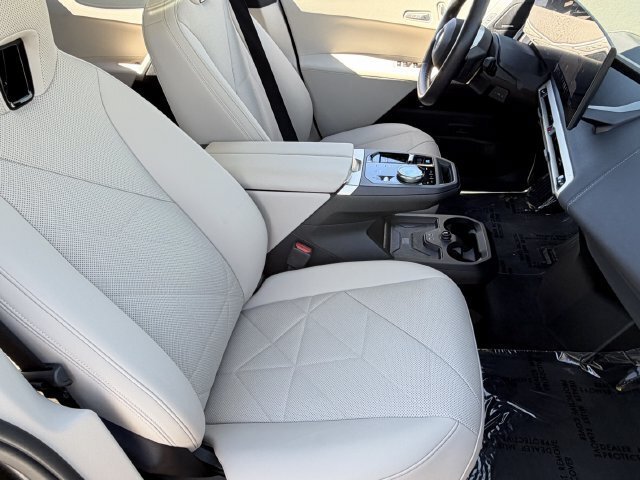 Used 2024 BMW iX xDrive50 w/ Convenience Package AWD/4WD image 12