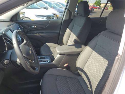 Used 2019 Chevrolet Equinox LT FWD image 18