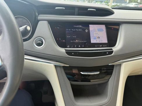 Used 2022 Cadillac XT5 Premium Luxury AWD/4WD image 14