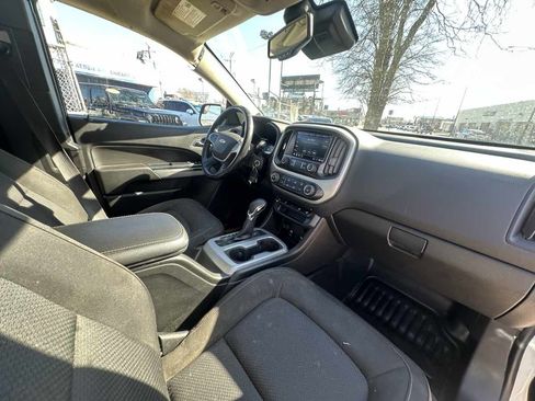 Used 2022 Chevrolet Colorado LT w/ Fleet Safety Package image 20