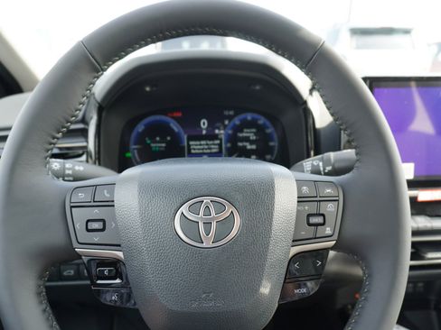 New 2026 Toyota Camry XLE image 22