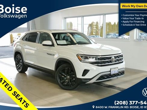 Used 2022 Volkswagen Atlas Cross Sport SE image 1