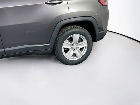 Used 2022 Jeep Compass Latitude w/ Sun and Sound Group AWD/4WD image 29
