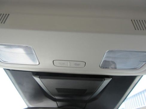 Used 2025 Ford Ranger XL RWD image 27