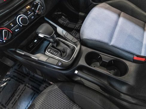 Used 2025 Kia Soul LX FWD image 22
