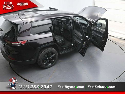 Used 2022 Jeep Grand Cherokee L Limited w/ Luxury Tech Group II AWD/4WD image 37