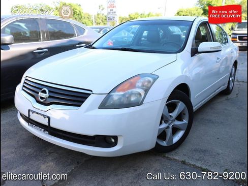 Used 2009 Nissan Altima 3.5 SE w/ Premium Pkg FWD image 1