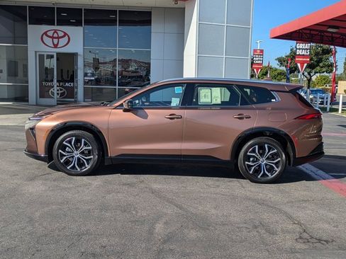 Used 2026 Toyota Crown Signia image 13