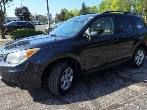 Used 2016 Subaru Forester 2.5i Premium AWD/4WD image 4