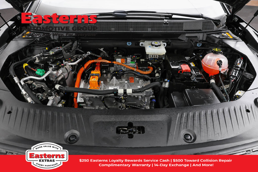 Used 2024 Chevrolet Equinox EV LT w/ LPO, All-Weather Mat Package FWD image 8
