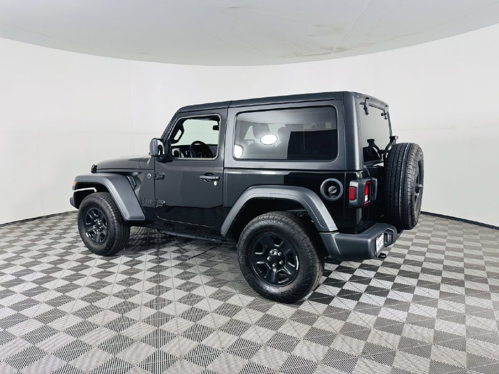 Used 2026 Jeep Wrangler Sport AWD/4WD image 18