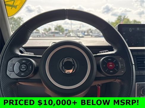 Used 2024 INEOS Grenadier Fieldmaster Edition image 10