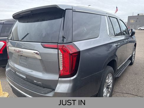Used 2021 GMC Yukon SLT w/ SLT Premium Package image 10