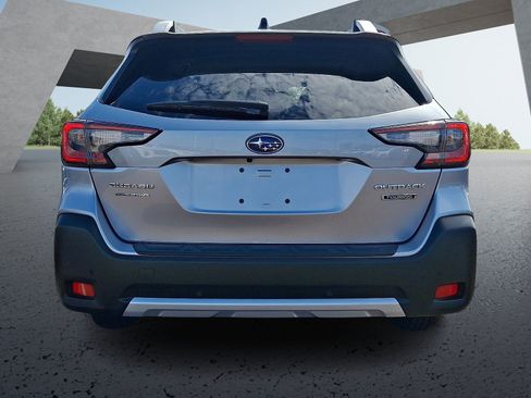 Used 2024 Subaru Outback Touring w/ Popular Package #2 AWD/4WD image 5