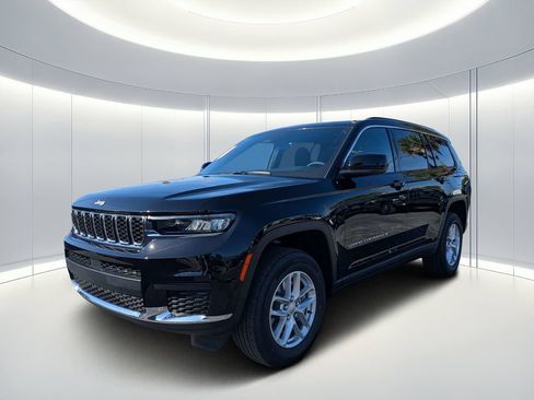 New 2026 Jeep Grand Cherokee L Laredo AWD/4WD image 8