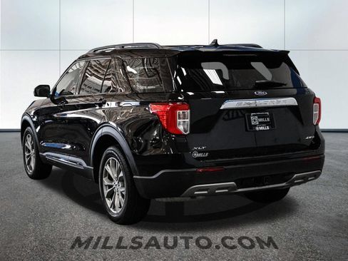 Used 2024 Ford Explorer XLT w/ Equipment Group 202A AWD/4WD image 5
