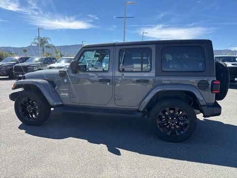 Used 2023 Jeep Wrangler Unlimited Sahara w/ Cold Weather Group image 6