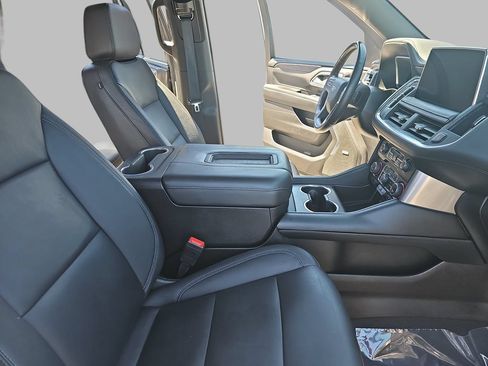 Certified 2023 Chevrolet Tahoe Z71 w/ Off-Road Capability Package AWD/4WD image 13
