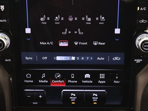 Used 2025 RAM 1500 Rebel w/ Rebel Level 2 Equipment Group AWD/4WD image 33