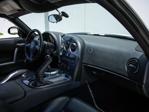 Used 2006 Dodge Viper SRT-10 RWD image 23