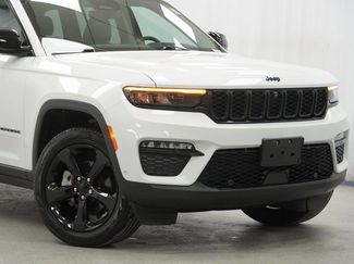 Used 2023 Jeep Grand Cherokee Limited w/ Luxury Tech Group II video 3