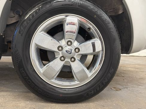 Used 2009 Ford Escape XLT image 13