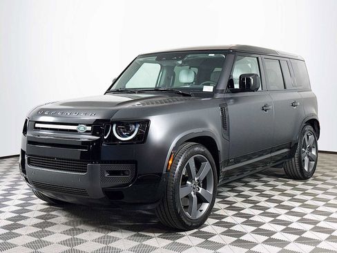 Used 2025 Land Rover Defender 110 V8 AWD/4WD image 1
