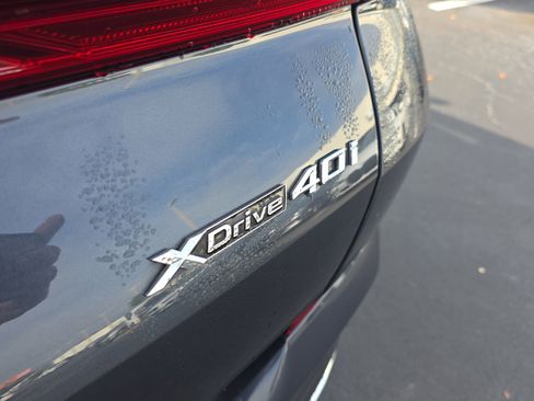 Used 2022 BMW X6 xDrive40i w/ M Sport Package image 6