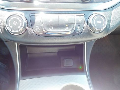 Used 2016 Chevrolet Impala LS FWD image 12